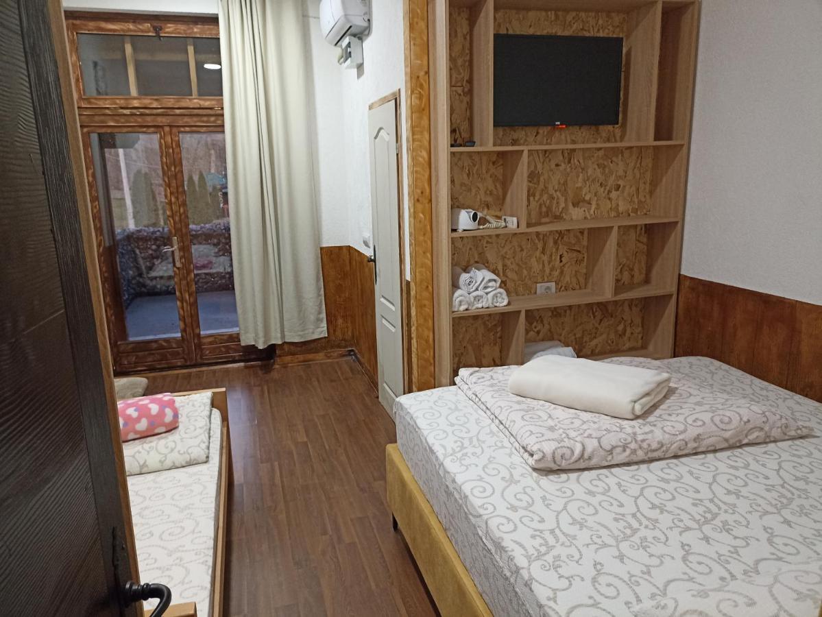 Etno Selo Bok Bed & Breakfast Vrhpolje Ngoại thất bức ảnh